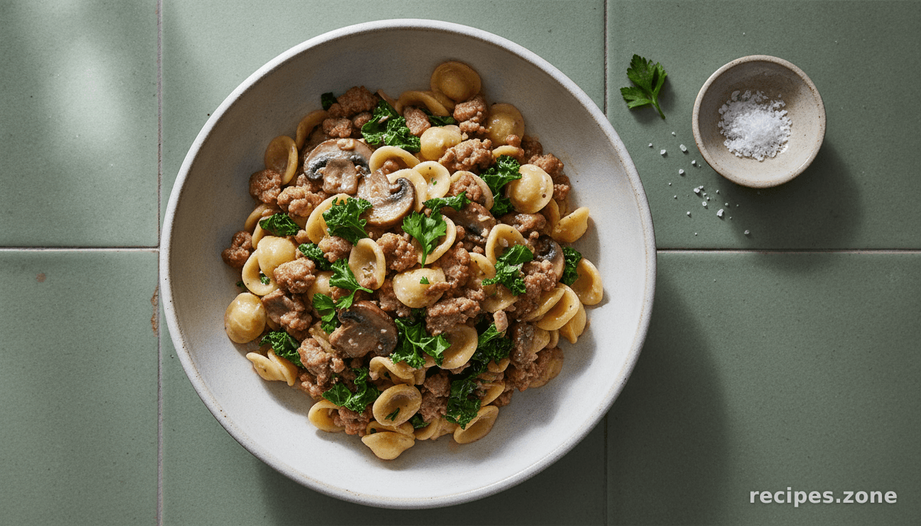 Pasta With Cream Sauce and Mushrooms