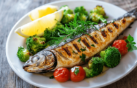 Roasted Mackerel with Broccoli and Cherry Tomatoes